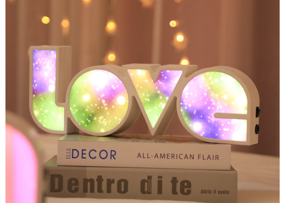 LED LOVE Light Sign for Bedroom Decor, Romantic Room Decoration, USB Night Light for Couples, Modern Home Accent