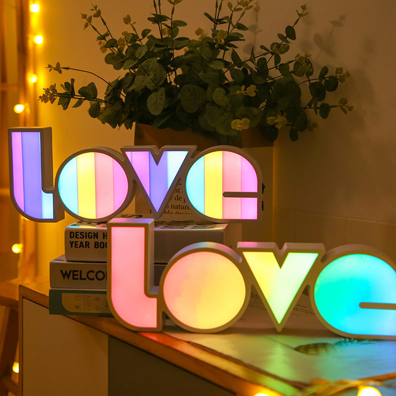 LED LOVE Light Sign for Bedroom Decor, Romantic Room Decoration, USB Night Light for Couples, Modern Home Accent